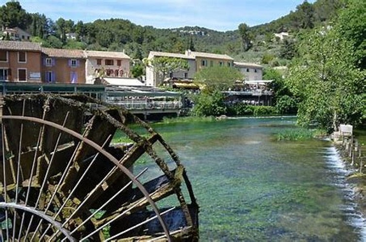 Gordes - Fontaine de Vaucluse (moyen)
