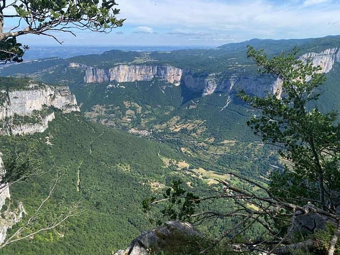 Vue depuis le sentier qui mène au Pas des Voûtes