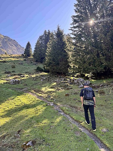 Col de Cou vanaf het meer van Mines d'Or