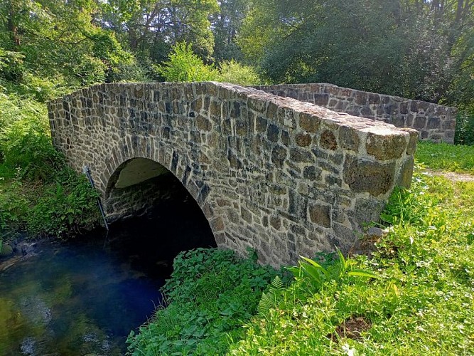Le pont de la Servais