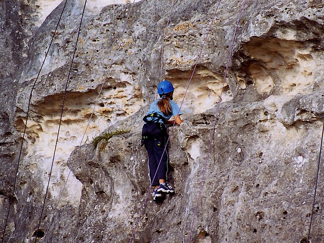 Rocher Cordis Le Trefle falaise de Cordis escalade voies cotees 5 paroi Marignac 6_5