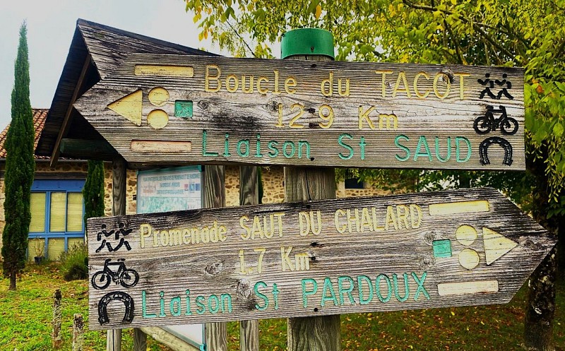 CHAMPS-ROMAIN-Boucle du Tacot-Signalétique