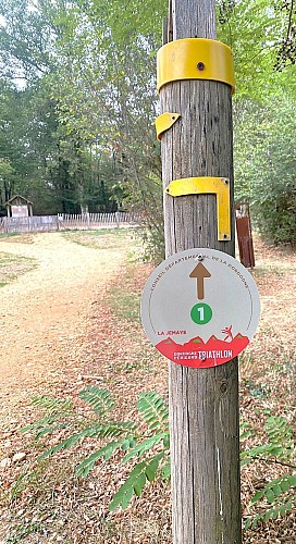 LA JEMAYE-PONTEYRAUD-Boucle du Grand étang-Chemin-Poteau
