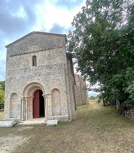 LA CHAPELLE-SAINT-ROBERT-Boucle Romane-Eglise 3