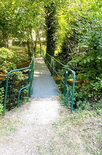SAINT MARTIAL DE VALETTE-Boucle des îles-Chemin