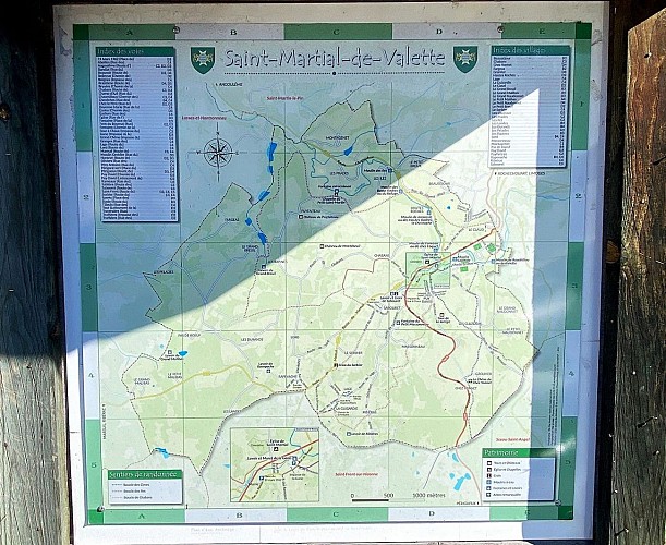 SAINT MARTIAL DE VALETTE-Boucle des Cîmes-Panneau d'info