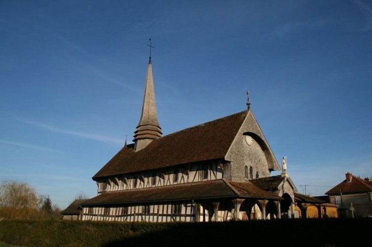 Lentilles - église à pans de bois