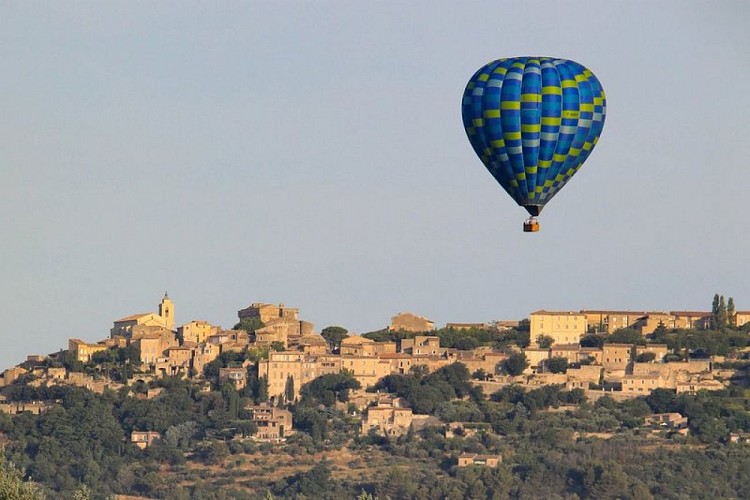 Gordes depuis la plaine