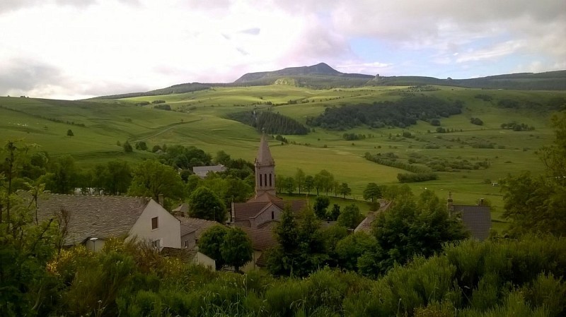 Le Mont Mézenc vu de Chaudeyrolles