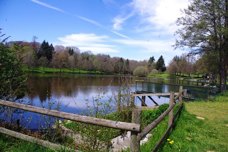 Etang des Pradelles - Saint-Paul (c)Pays Monts et Barrages-Julie Grèze copie