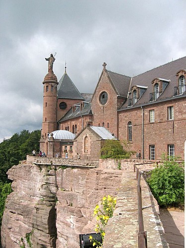 ALSACE CENTRALE : Sainte-Odile - La Montagne sacrée (67)