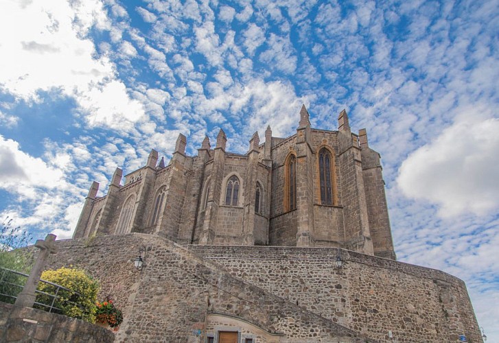 Collégiale de Saint Symphorien sur Coise