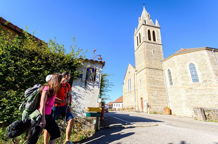 Rando St Jacques de Compostelle GR65 église Valencogne