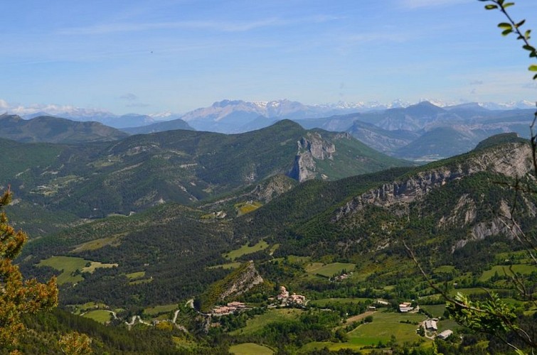 Sainte-Colombe depuis la Montagne de Chabre