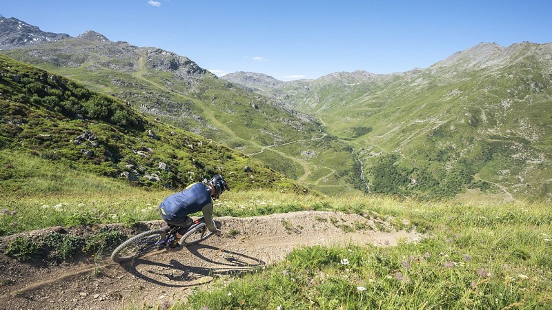 DH13 - Jumpy_Les Menuires