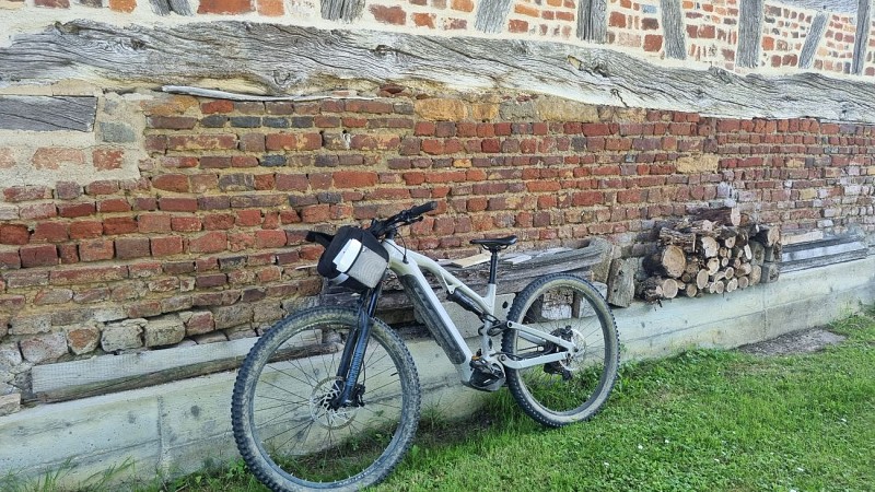 Circuit VTT-VTC n°12 (rouge)  - Sur Reyssouze, les hauts de St Jean