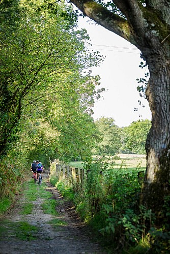 Falaise Tourisme - Pont d'Ouilly - Loisir, Kayak, VTT, Escalade © Sabina Lorkin @anibasphotography
