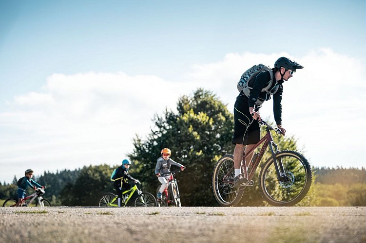 Piste bleue VTC - La Cavale - au départ de La Féclaz_La Féclaz