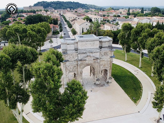 7 - From Orange to Caderousse - from Roman city to the Green Island of the Rhône- N°7