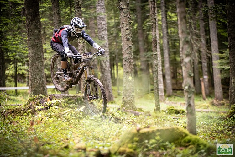 La Bleue - Spéciale VTT Enduro - Bleu