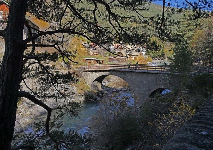 Arvieux en gravel - Lac de Roue, lac d'émeraude