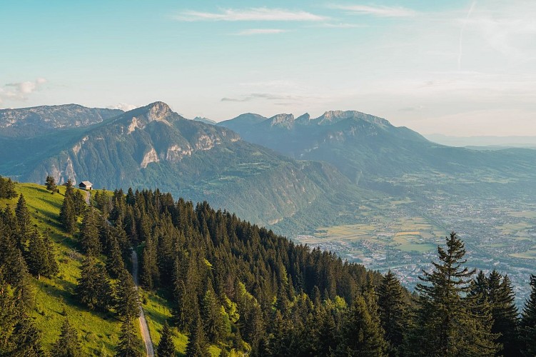 Sentier de randonnée - Le Petit Môle depuis Chez Béroud_Saint-Jean-de-Tholome