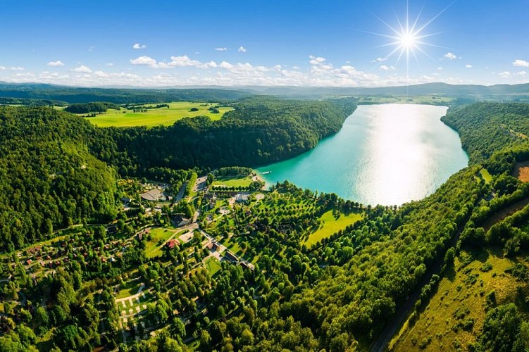 Lac de Chalain -Domaine de Chalain vue drone