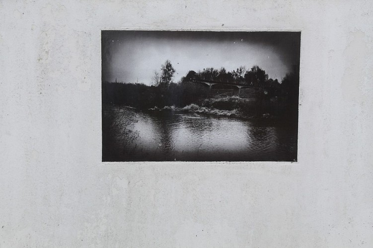 Walking tour of the Bitter Line