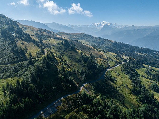 Rando's bus Joux Vliegtuig afdaling
