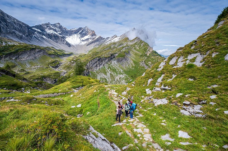 Hiking itinerary: rando'bus Samoëns - Cirque du Fer à Cheval via Refuge de Folly