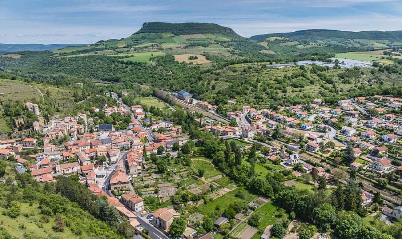 Au loin la Butte de Sargel