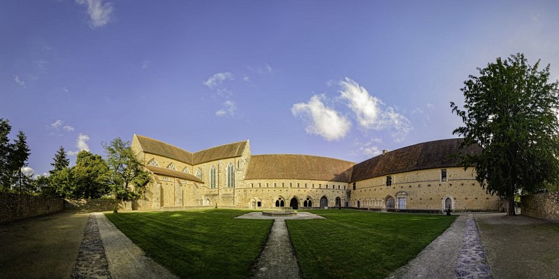 Abbaye Royale de l'Epau