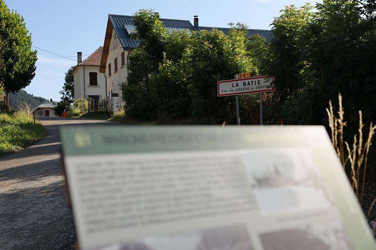 Le chemin du facteur_Saint-Michel-les-Portes