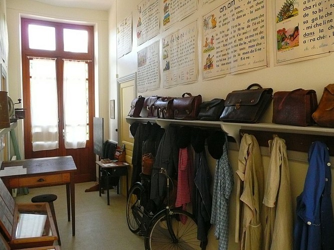 Belleroche : musée-école