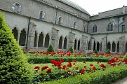 Le Cloître de la Cathédrale Saint-Jean-Baptiste