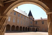 Cour du château - Rochechouart
