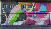 Fresque : "Le câlin de la skieuse"