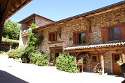 Micro-aventure - Beaujeu - 3 ou 4 jours entre les Monts et les Vignobles du Beaujolais.
