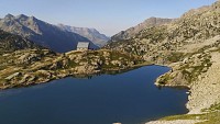 Lac et refuge de Bachimania
