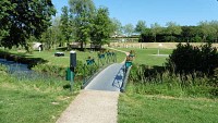 Margon - Passerelle sur la Cloche