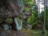 Le sentier des maisons des rochers