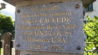 Plaque en hommage à Pierre Laclède