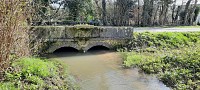 Entre lavoirs et cours d'eau.