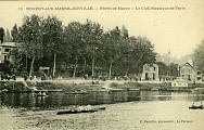 Quai de Polangis, devant l'ancien garage de l'US Métro (cirkwi)