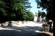 La nécropole des Alyscamps et l'église Saint Honorat