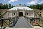 De Francheville au Casino de Lacroix-Laval sur le GR® 169