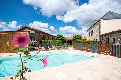 Chambre d'hôtes Le Domaine des Écoliers - Dansons la Capucine