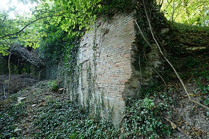 Beaulieu-en-Argonne - Mur des Moines