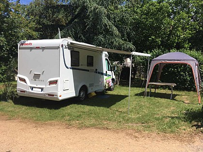 Emplacements au Camping Parfums d'Été