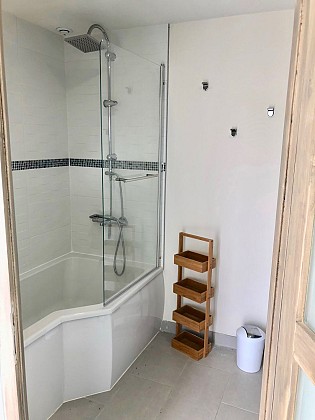 UNE MAISON AVEC UN CHARME FOU POUR DES VACANCES À SAINT-GILLES